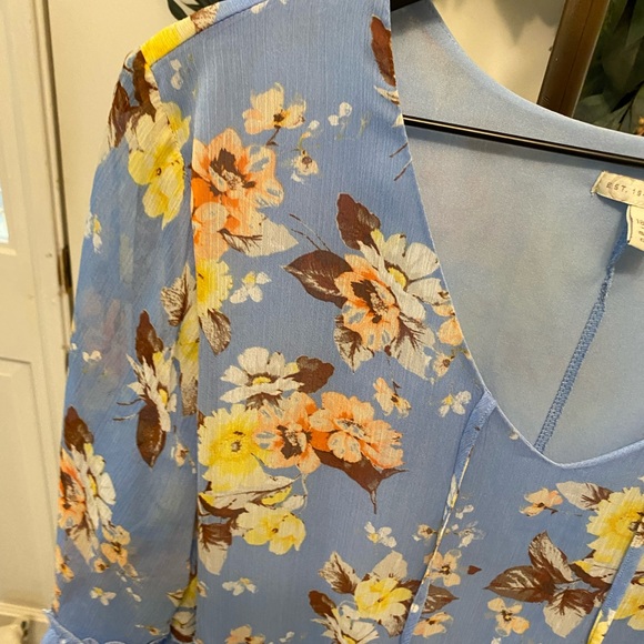 Cato Mixed Floral Print Patchwork Tiered Top Bell Sleeves 18/20W 18W 20 W - Picture 3 of 13